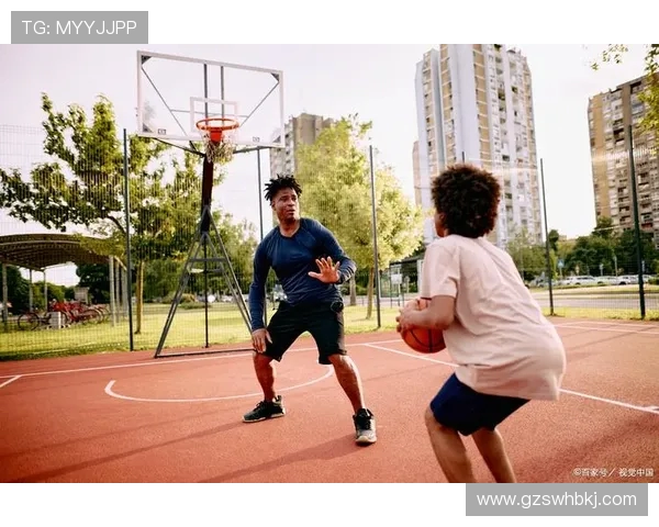 篮球的魅力与挑战:从技巧到团队协作,全面解析这项全球热爱的运动 篮球的魅力与挑战:从技巧到团队协作,全面解析这项全球热爱的运动