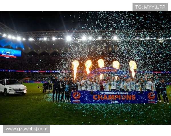 墨雄心与悉尼FC的激烈对决展现足球魅力与团队精神的巅峰较量 墨雄心与悉尼FC的激烈对决展现足球魅力与团队精神的巅峰较量